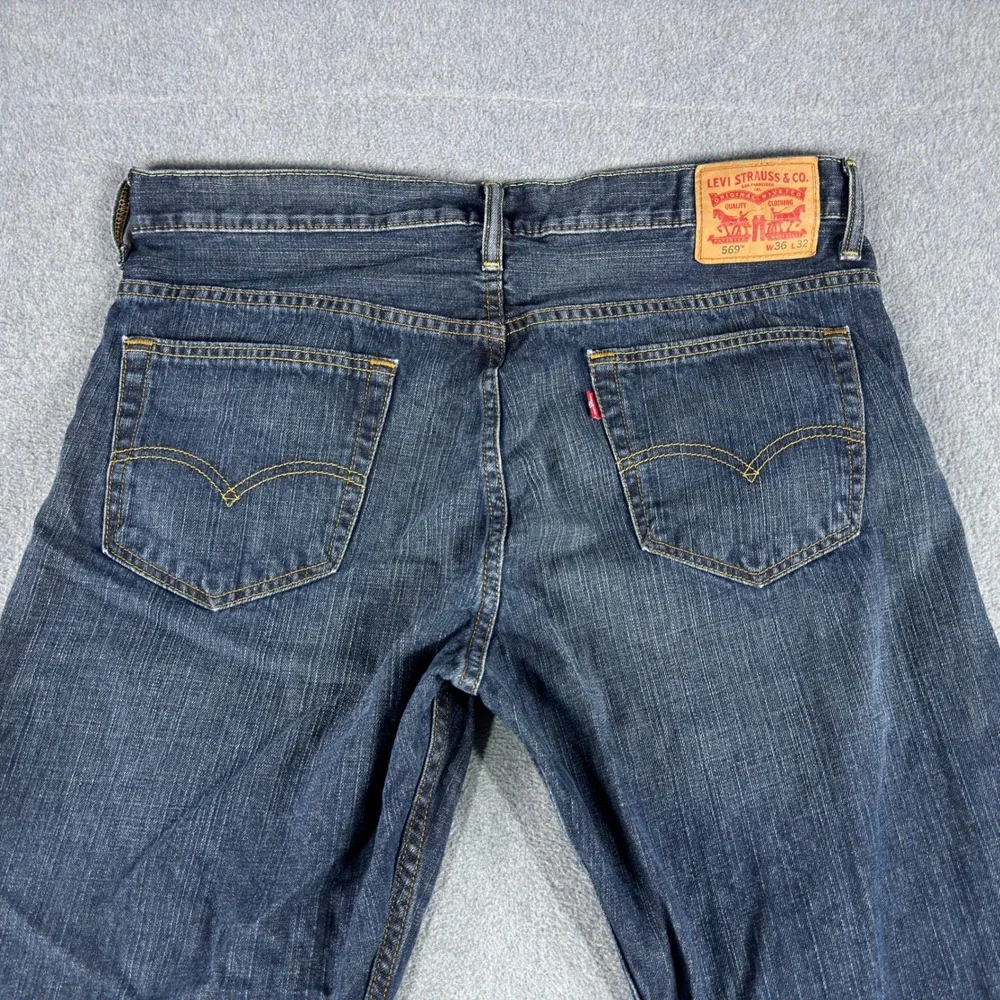 Levis 569 Jeans 38x32 Blue Relaxed Straight Faded Zip Red Tab Denim
